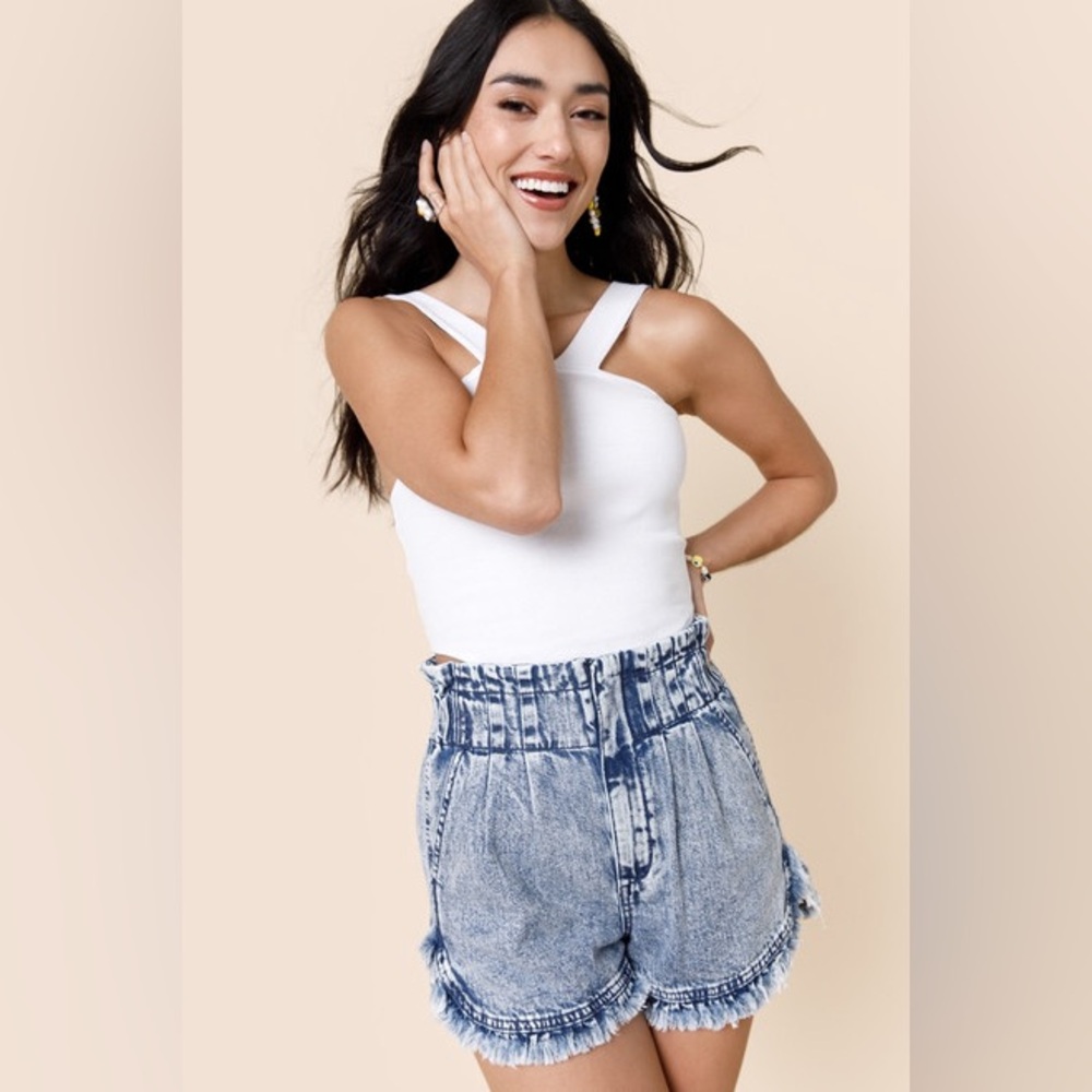 Francesca’s Harper Heritage Acid Wash Paperbag Frayed Hem Shorts
